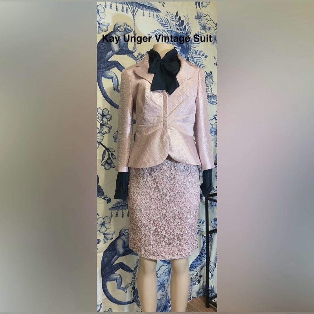 •SALE•Kay Unger New York Vintage Blush Pink Lace Skirt Set